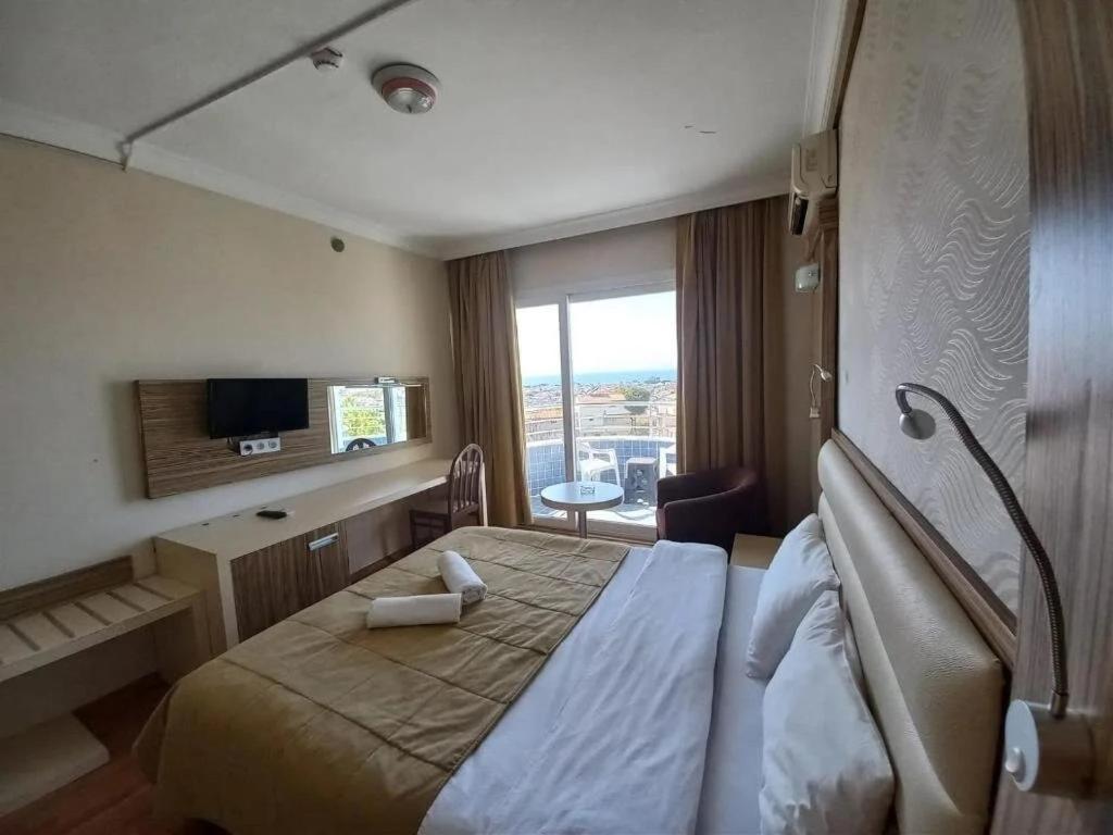 Moonstar Hotel Кушадасъ Екстериор снимка