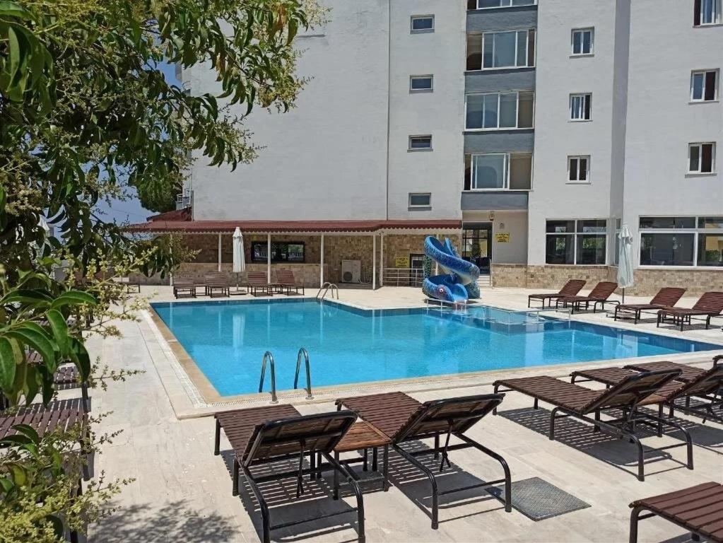 Moonstar Hotel Кушадасъ Екстериор снимка